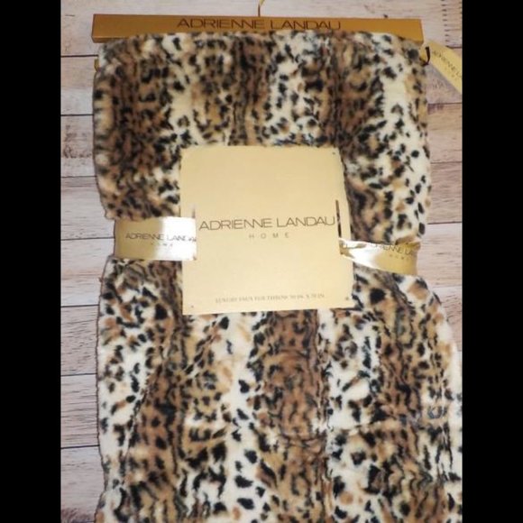 Adrienne Landau Faux Fur Throw Blanket Leopard Print Gorgeous 50 x 70 NWT - Picture 2 of 5